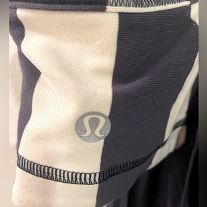 Lululemon Vintage tank with built in sports bra size 4